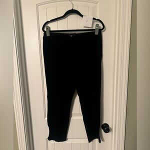 Eileen fisher black crepe pant size large- with zip on ankle